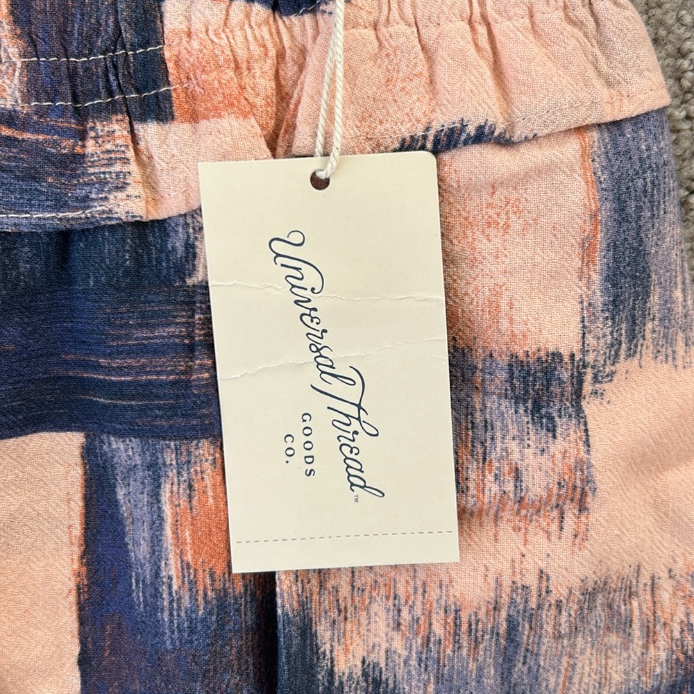 Universal Thread Cotton Puff Sleeve Abstract Geom… - image 5